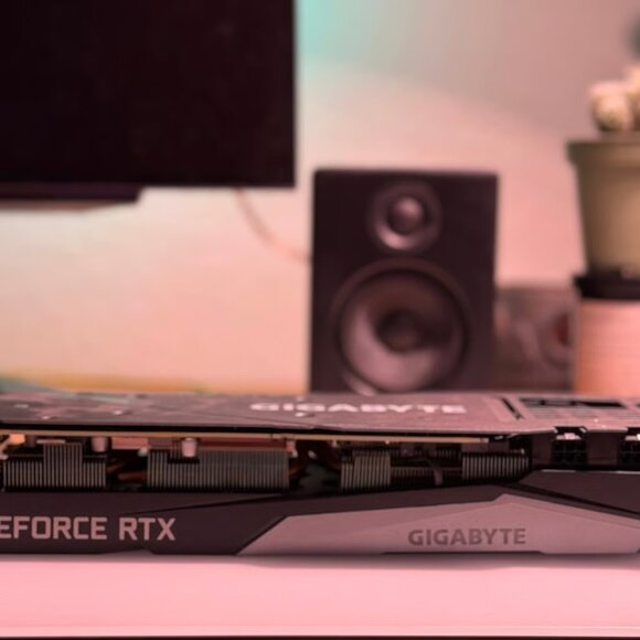 GIGABYTE AORUS GeForce RTX 2070 Super 8G Graphics Card, 3x WINDFORCE Fans, 8GB - Picture 3 of 3